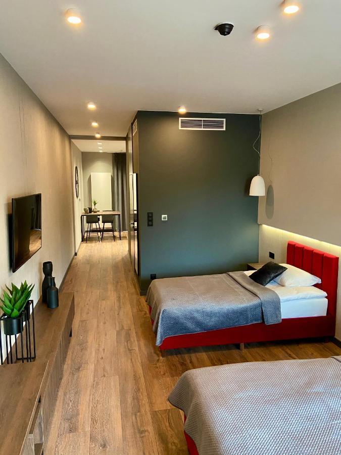 Aparts Hotel Радом Екстериор снимка