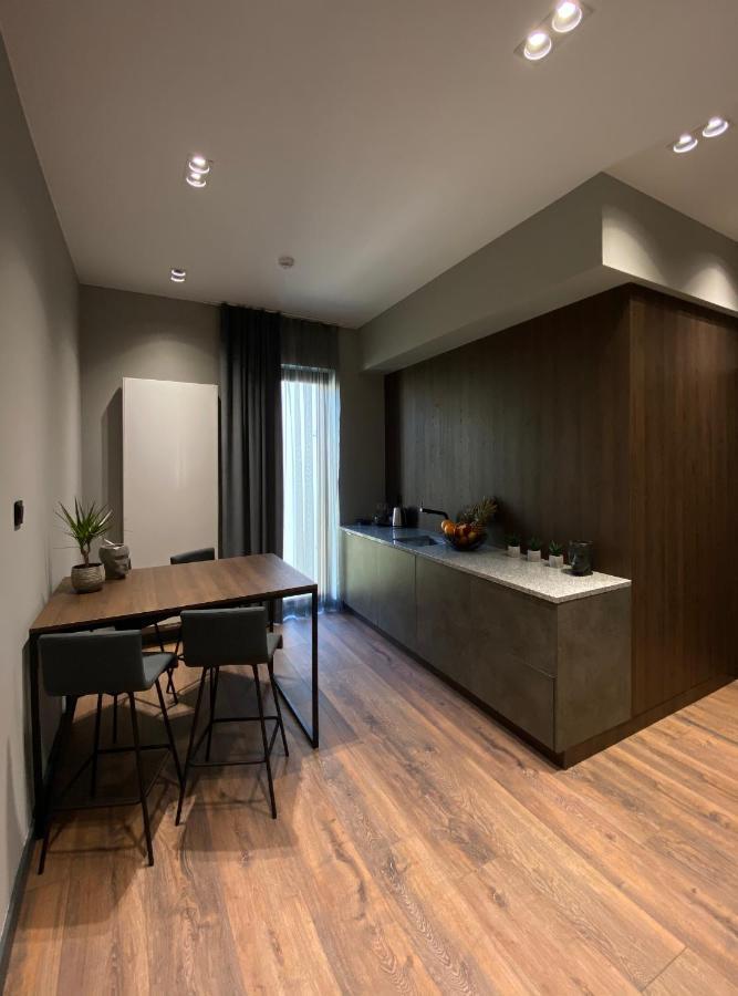 Aparts Hotel Радом Екстериор снимка