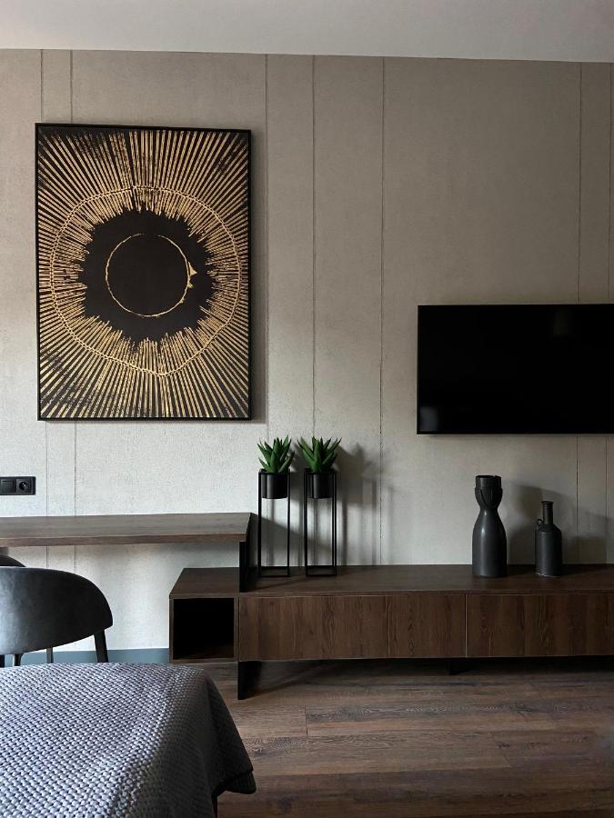 Aparts Hotel Радом Екстериор снимка