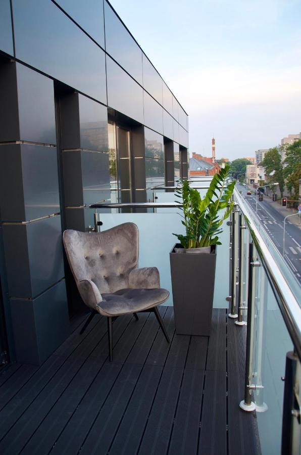 Aparts Hotel Радом Екстериор снимка